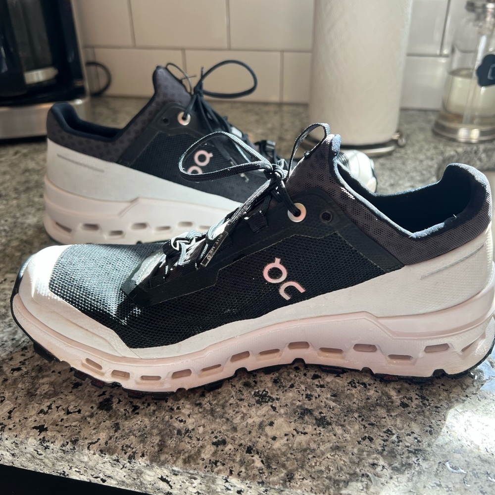 ON CLOUD sneakers.